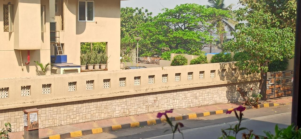 Ferienwohnung Cozy Private Ac Studio By The Sea Bandstand Bandra W Mumbai Nr Taj Lands End Exterior foto
