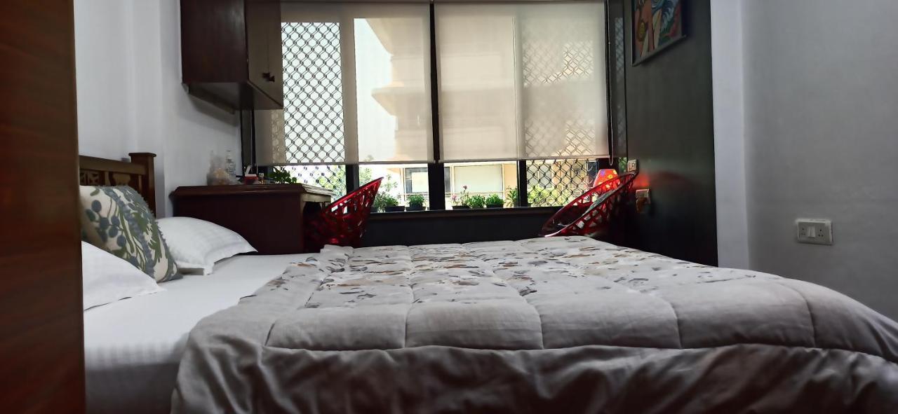 Ferienwohnung Cozy Private Ac Studio By The Sea Bandstand Bandra W Mumbai Nr Taj Lands End Exterior foto