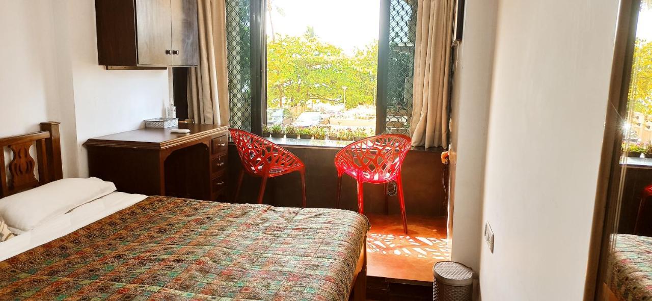 Ferienwohnung Cozy Private Ac Studio By The Sea Bandstand Bandra W Mumbai Nr Taj Lands End Exterior foto