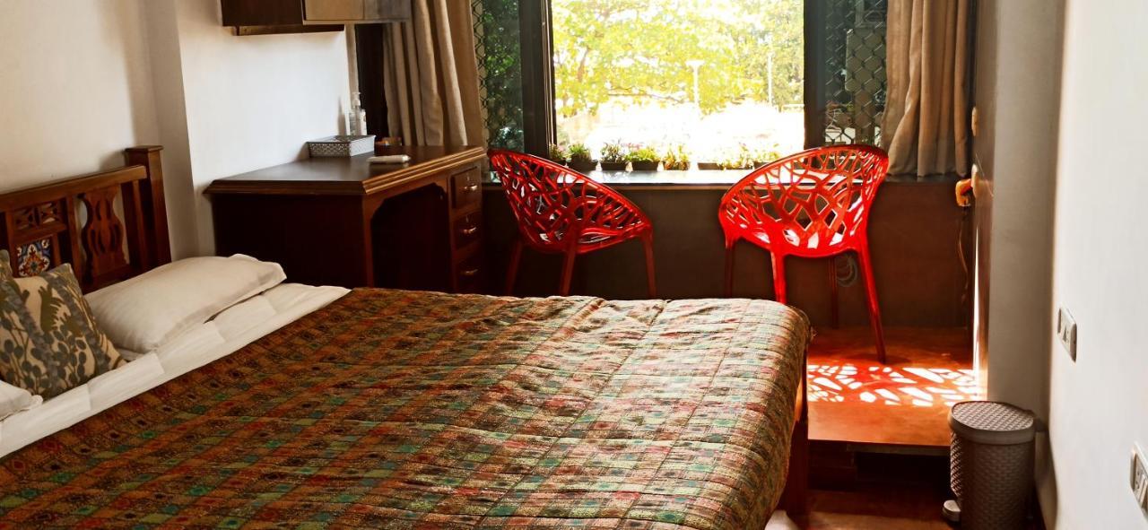 Ferienwohnung Cozy Private Ac Studio By The Sea Bandstand Bandra W Mumbai Nr Taj Lands End Exterior foto
